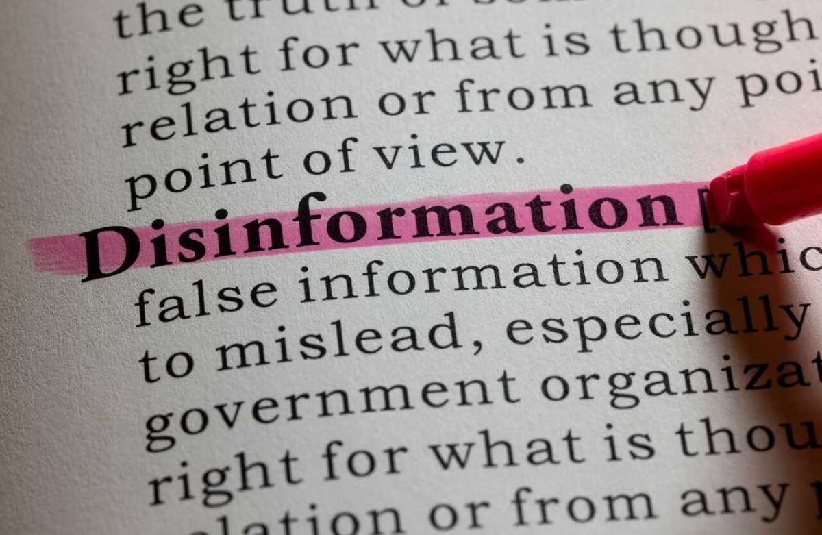 Fake,dictionary,word,,dictionary,definition,of,disinformation